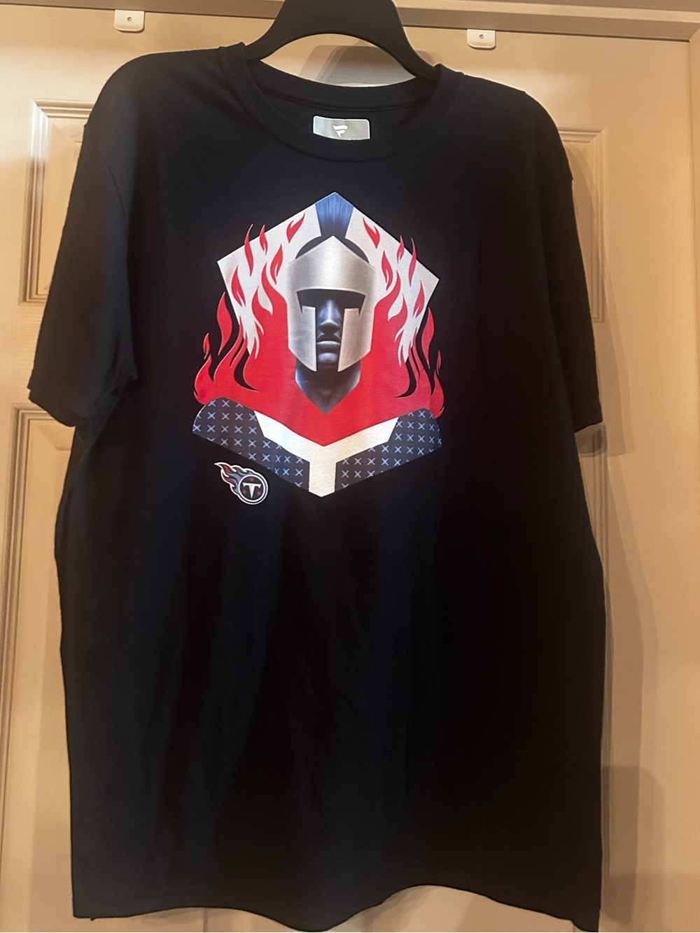NWT Fanatics NFL Black Warrior Knight Tennessee Titans Football T-shirt Men’s L